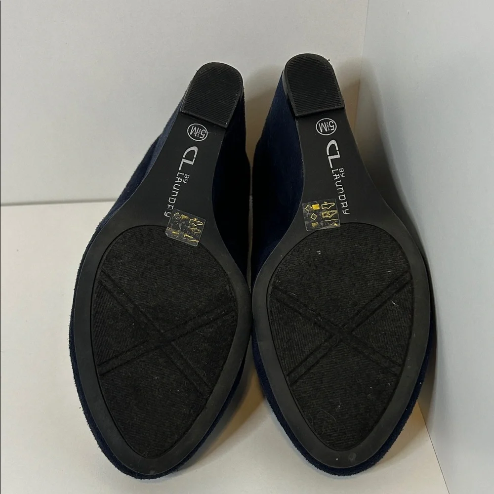 CL by Laundry Dark Blue Wedges 5.5 - Picture 5 of 11